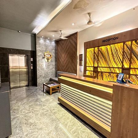 Hotel Hill View NalaSopāra 外观 照片