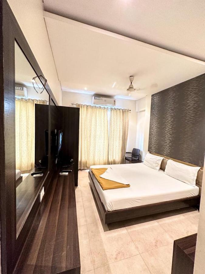 Hotel Hill View NalaSopāra 外观 照片